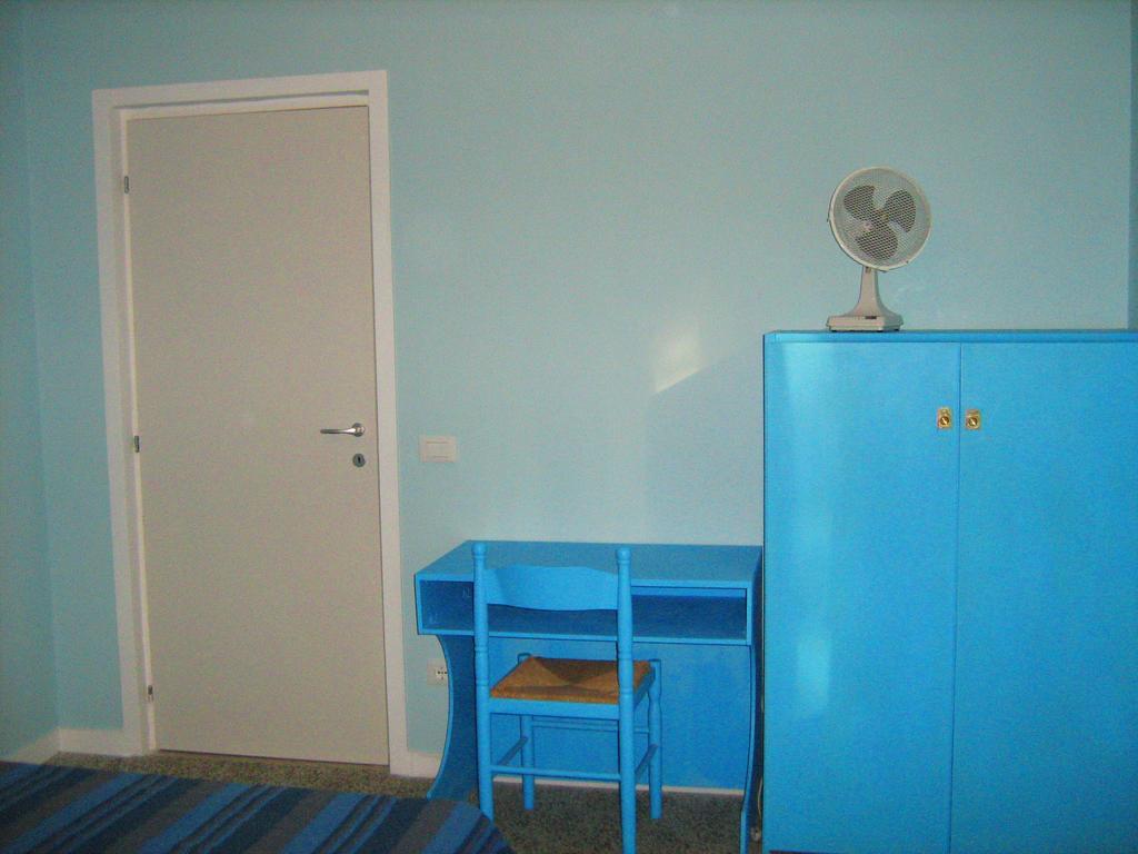 Sirenapop Concept B&B Rivazzurra Di Rimini Room photo