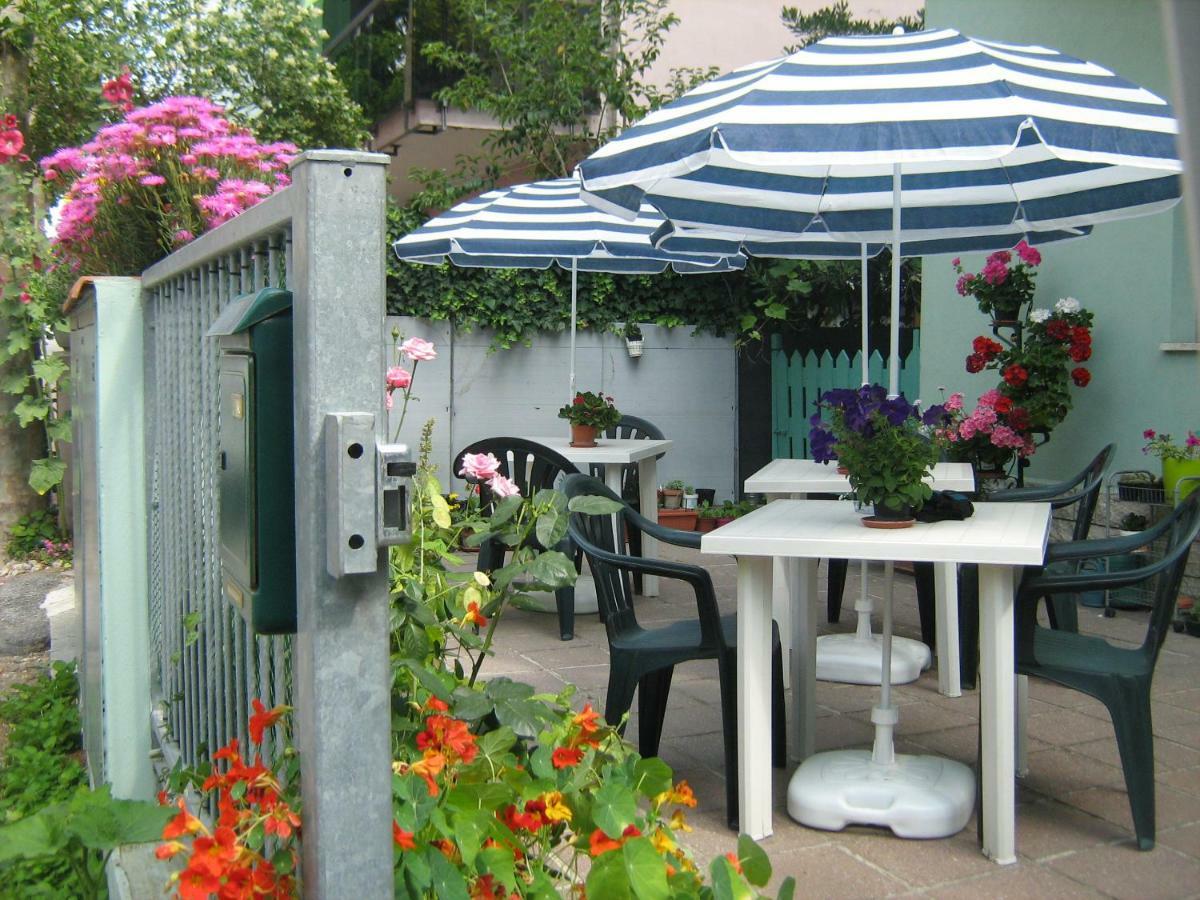 Sirenapop Concept B&B Rivazzurra Di Rimini Exterior photo